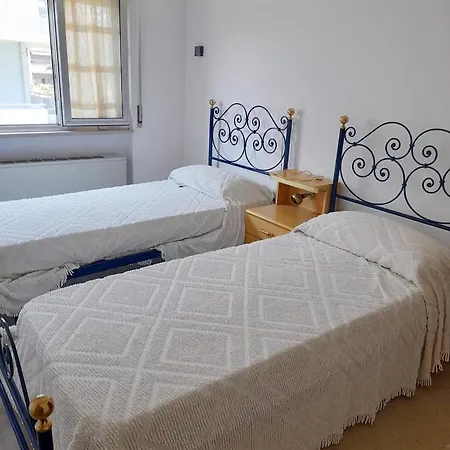 Donatella Mare Apartment *