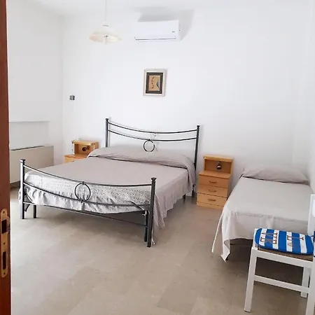 Donatella Mare Apartment *